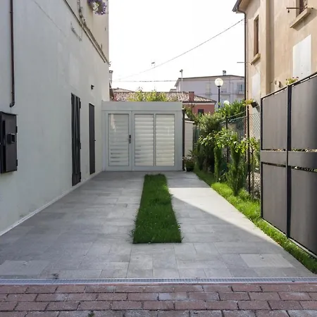 Astri Venice Местре